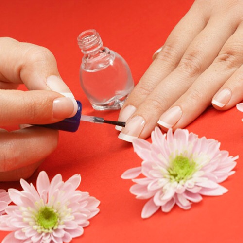 Q SPA & NAILS - gel polish (Shellac)